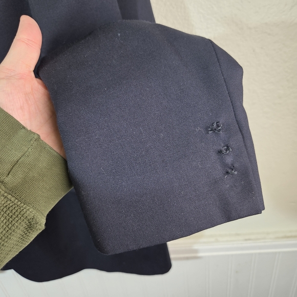 Botany 500 Mens Blazer Jacket 46R Navy Blue Vintage Made USA Sport Coat Gold - Picture 10 of 12